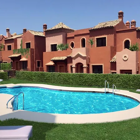 Townhouse Azata Golf - 5 Min Driving From The Beach Holiday home