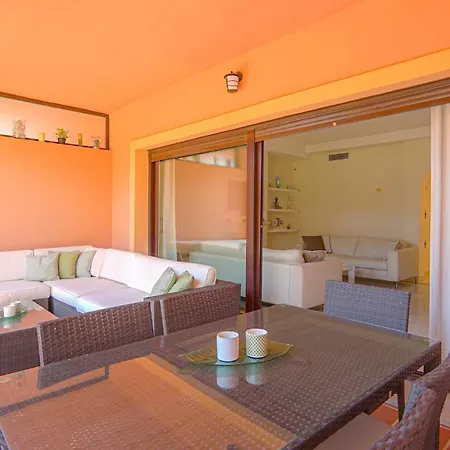 Townhouse Azata Golf - 5 Min Driving From The Beach Holiday home