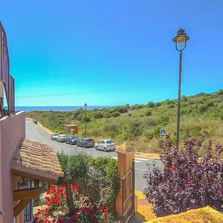 Townhouse Azata Golf - 5 Min Driving From The Beach Estepona